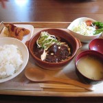 福山市水呑町でランチ・カフェ「モンキー食堂の和牛たんシチュー定食」