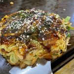 【ランチ】三原市の「お好み焼き たくちゃん」～麺、トッピング3種、玉子入りのたくちゃんモダン焼き